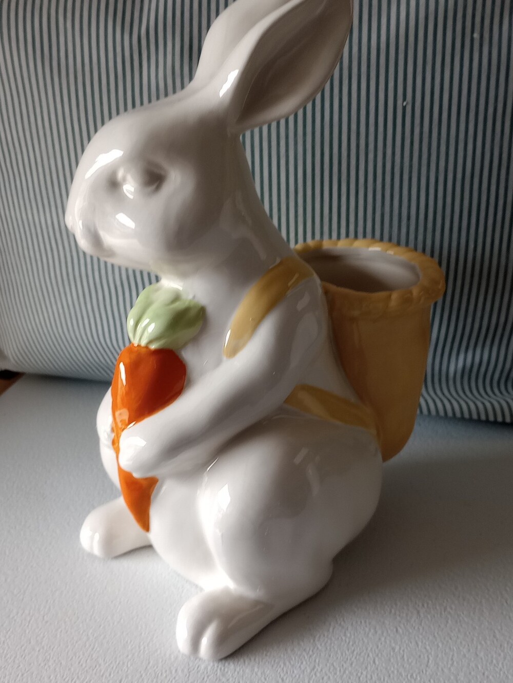 Rae Dunn White Ceramic "Hippity Hop" Rabbit Bunny Basket Spring Planter Figurine - Picture 3 of 13